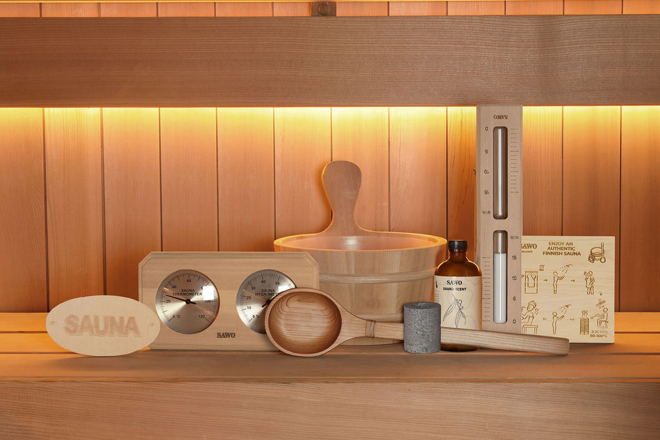 Sawo Essential Set Saunazubehör 8-teilig aus Zeder mit Saunakübel, Kelle, Thermo-Hygrometer, Sanduhr und Aromaschale