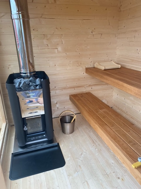 wellmia Halden XS | Gartensauna mit Überhangdach Fichtenholz | 208 x 208 x 261 cm (B/T/H)